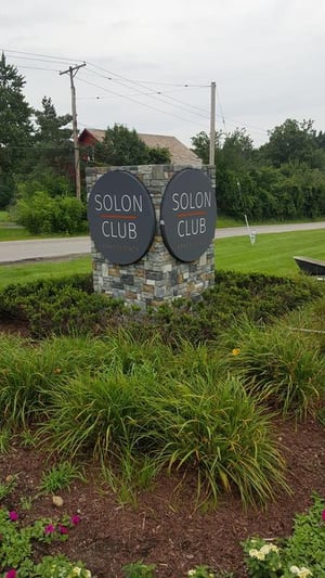 Solon Club Business Sign